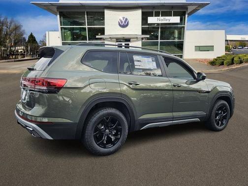 2025 Volkswagen Atlas 2.0T Peak Edition