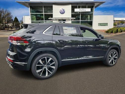 2025 Volkswagen Atlas Cross Sport 2.0T SEL Premium