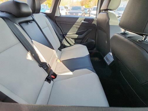 2020 Volkswagen Jetta 1.4T R-Line