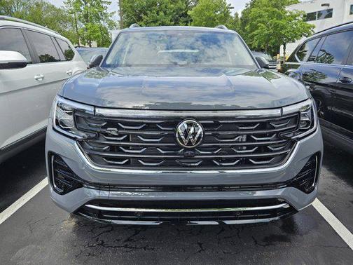 2025 Volkswagen Atlas 2.0T SEL Premium R-Line 4MOTION