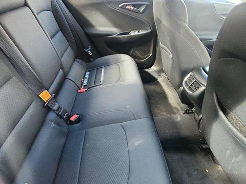 2017 Chevrolet Malibu 1LT