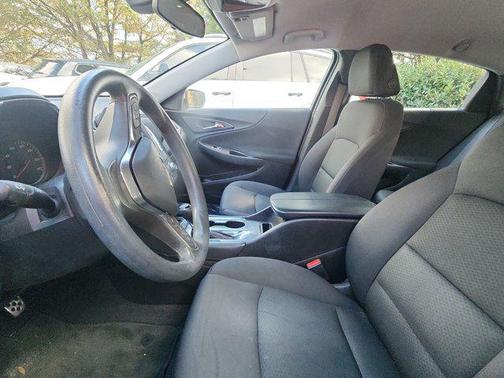 2017 Chevrolet Malibu 1LT