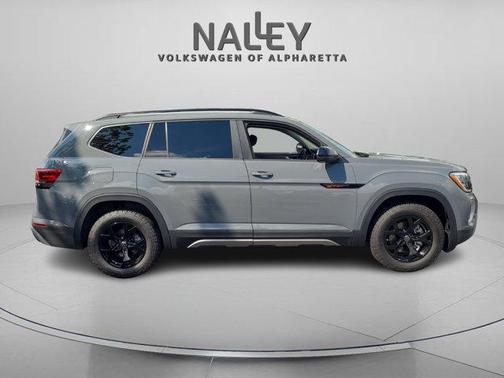 2024 Volkswagen Atlas 2.0T SE w/Technology 4MOTION