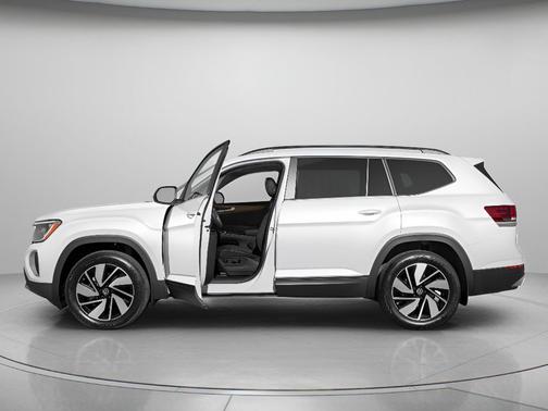 Opal White Pearl 2026 Volkswagen Atlas 2.0T SE w/Technology 4MOTION