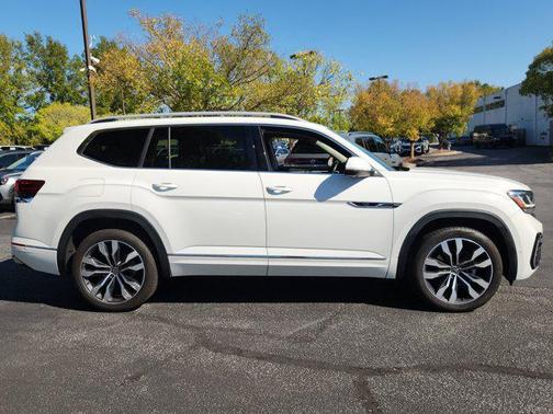 2022 Volkswagen Atlas 3.6L SEL Premium