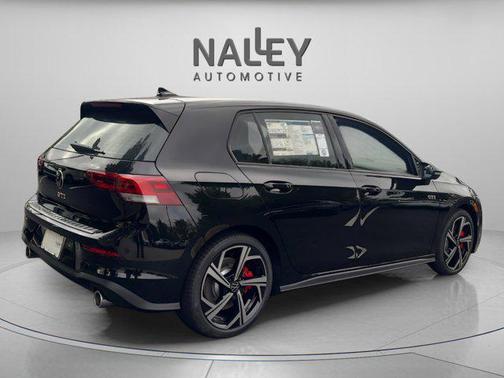 2025 Volkswagen Golf GTI 2.0T SE DSG