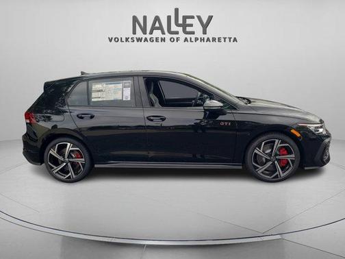 2025 Volkswagen Golf GTI 2.0T SE DSG
