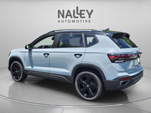 2025 Volkswagen Taos 1.5T SE Black