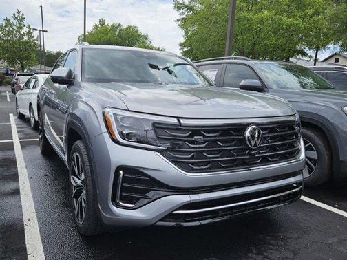 2025 Volkswagen Atlas Cross Sport 2.0T SEL Premium