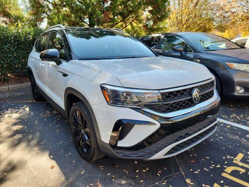 2023 Volkswagen Taos 1.5T SE