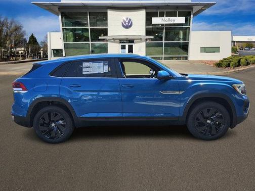 2025 Volkswagen Atlas Cross Sport 2.0T SE w/Technology