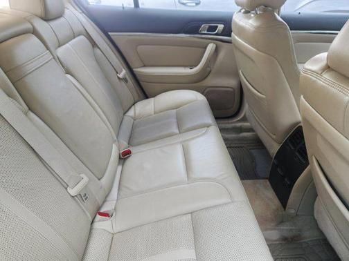 2012 Lincoln MKS Base