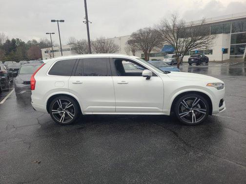 2019 Volvo XC90 T6 R-Design