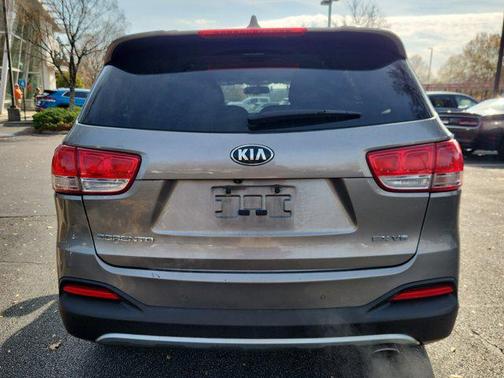 2016 Kia Sorento EX