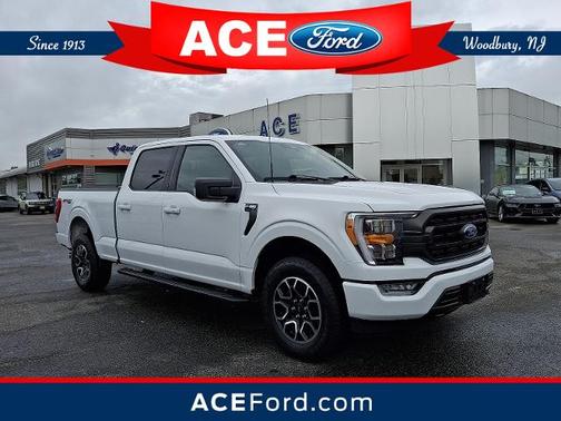 OXFORD WHITE 2023 Ford F-150 XLT Truck