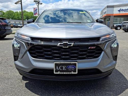 Sterling Gray Metallic 2024 Chevrolet Trax 1RS