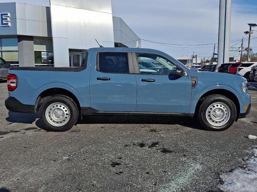 2023 Ford Maverick XL