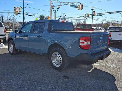 2023 Ford Maverick XL