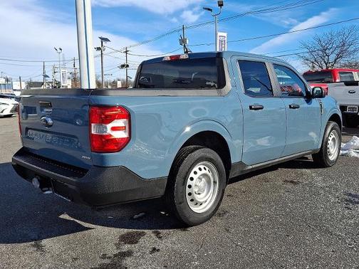 2023 Ford Maverick XL