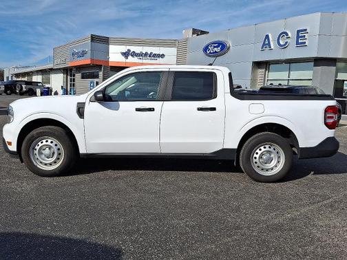 2022 Ford Maverick XL