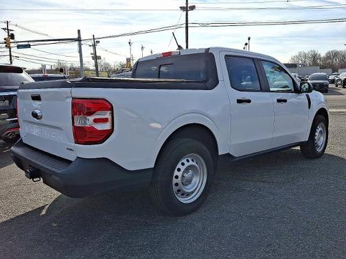 2022 Ford Maverick XL