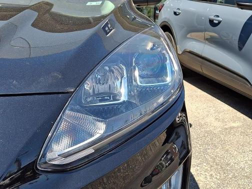 AGATE BLACK METALLIC 2022 Ford Escape SEL