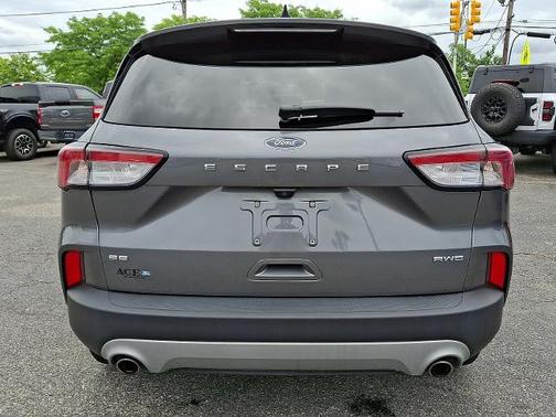 CARBONIZED GRAY 2022 Ford Escape SE
