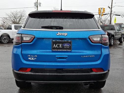 Laser Blue Pearlcoat 2022 Jeep Compass LIMITED