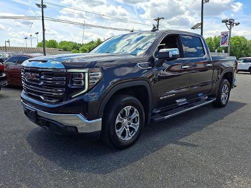Titanium 2025 GMC Sierra 1500 SLT