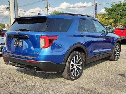 2022 Ford Explorer ST-LINE