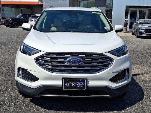2022 Ford Edge 