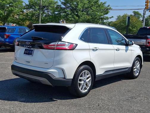 2022 Ford Edge 