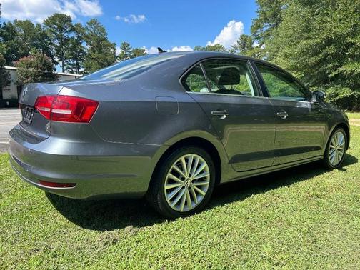 2015 Volkswagen Jetta Auto SE w/Connectivity/Navigation