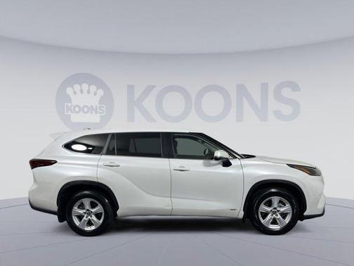 2023 Toyota Highlander Hybrid LE