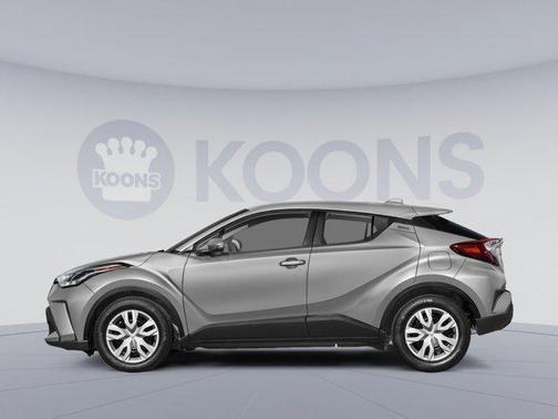 Blizzard Pearl 2020 Toyota C-HR XLE