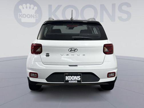 2023 Hyundai VENUE Limited
