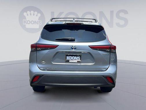 2021 Toyota Highlander Hybrid XLE