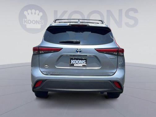 2021 Toyota Highlander Hybrid XLE