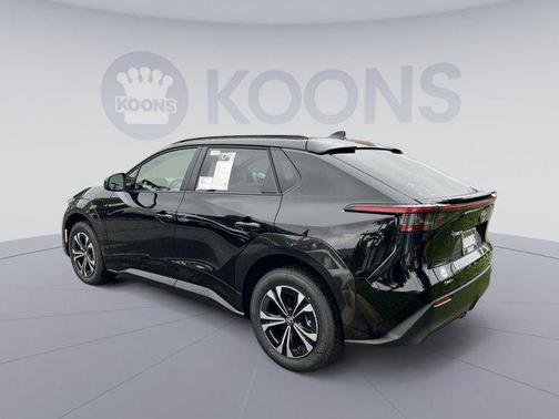 2025 Toyota bZ4X XLE