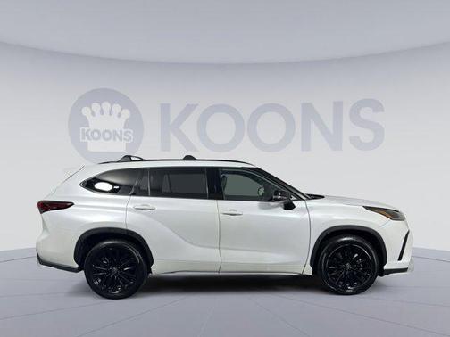 2023 Toyota Highlander XSE