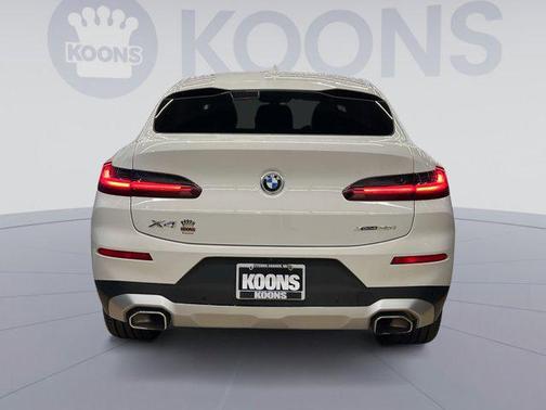 2023 BMW X4 xDrive30i