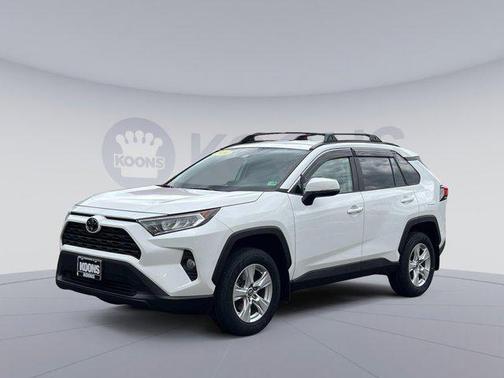 2020 Toyota RAV4 XLE
