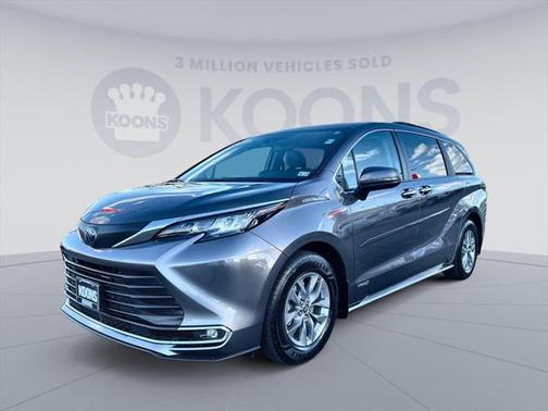 2021 Toyota Sienna XLE 7 Passenger