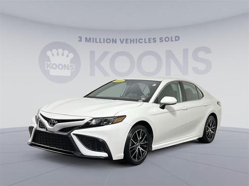 Photo 1 of 25 of 2021 Toyota Camry SE