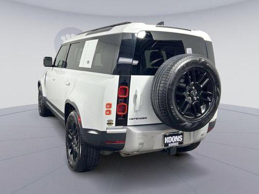 2024 Land Rover Defender 110 P300