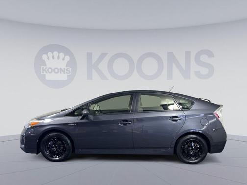 Winter Gray Metallic 2015 Toyota Prius Two