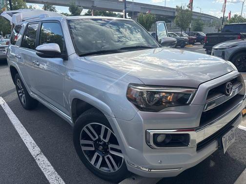 Classic Silver Metallic 2015 Toyota 4Runner Limited
