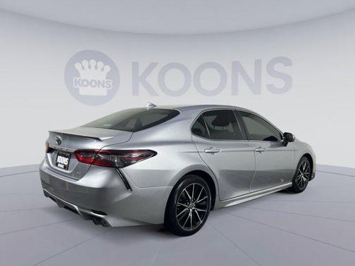 Celestial Silver Metallic 2023 Toyota Camry SE