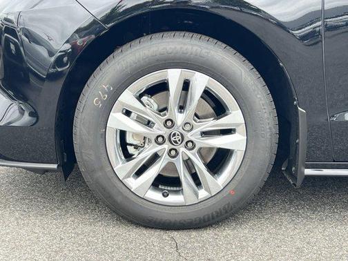 2025 Toyota Sienna XLE 7 Passenger