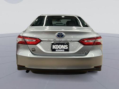 2018 Toyota Camry Hybrid LE
